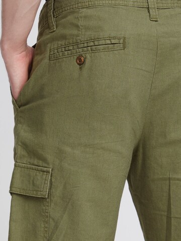INDICODE JEANS Regular Cargo Pants in Green