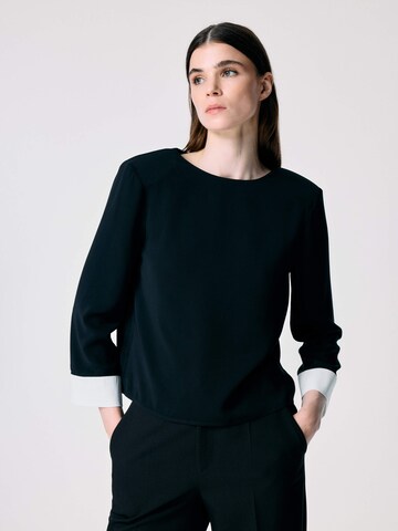 adl Shirt in Black