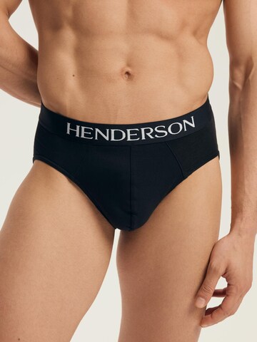 Henderson - Braga en negro