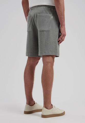 Dstrezzed Regular Shorts 'Logan' in Grau