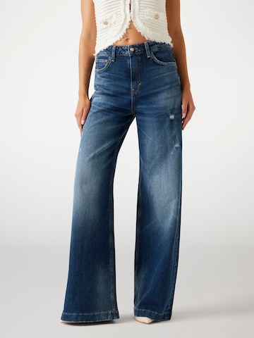 GUESS Wide leg Jeans 'Bellagio' in Blue: front