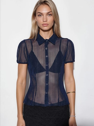 Busem - Camisa em azul: frente