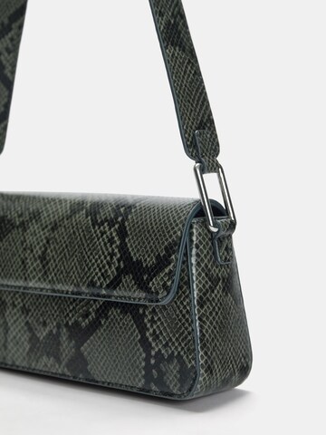Pull&Bear Schultertasche in Grün