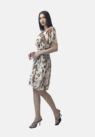 Robe d’été Elara en blanc