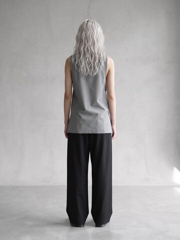 Maglietta 'Débardeur Jose' di Kanten in grigio