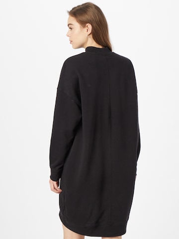 Monki - Vestido em preto