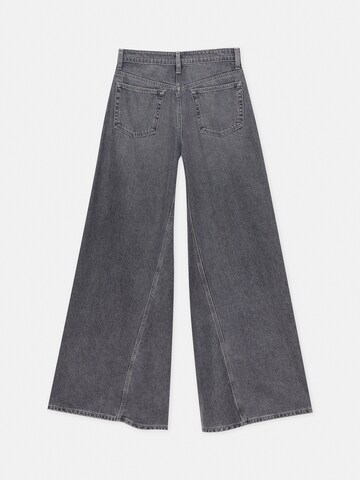 Pull&Bear Wide leg Jeans in Grey