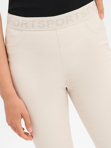 Coupe slim Pantalon à pince 'Siena' Marc Cain en beige