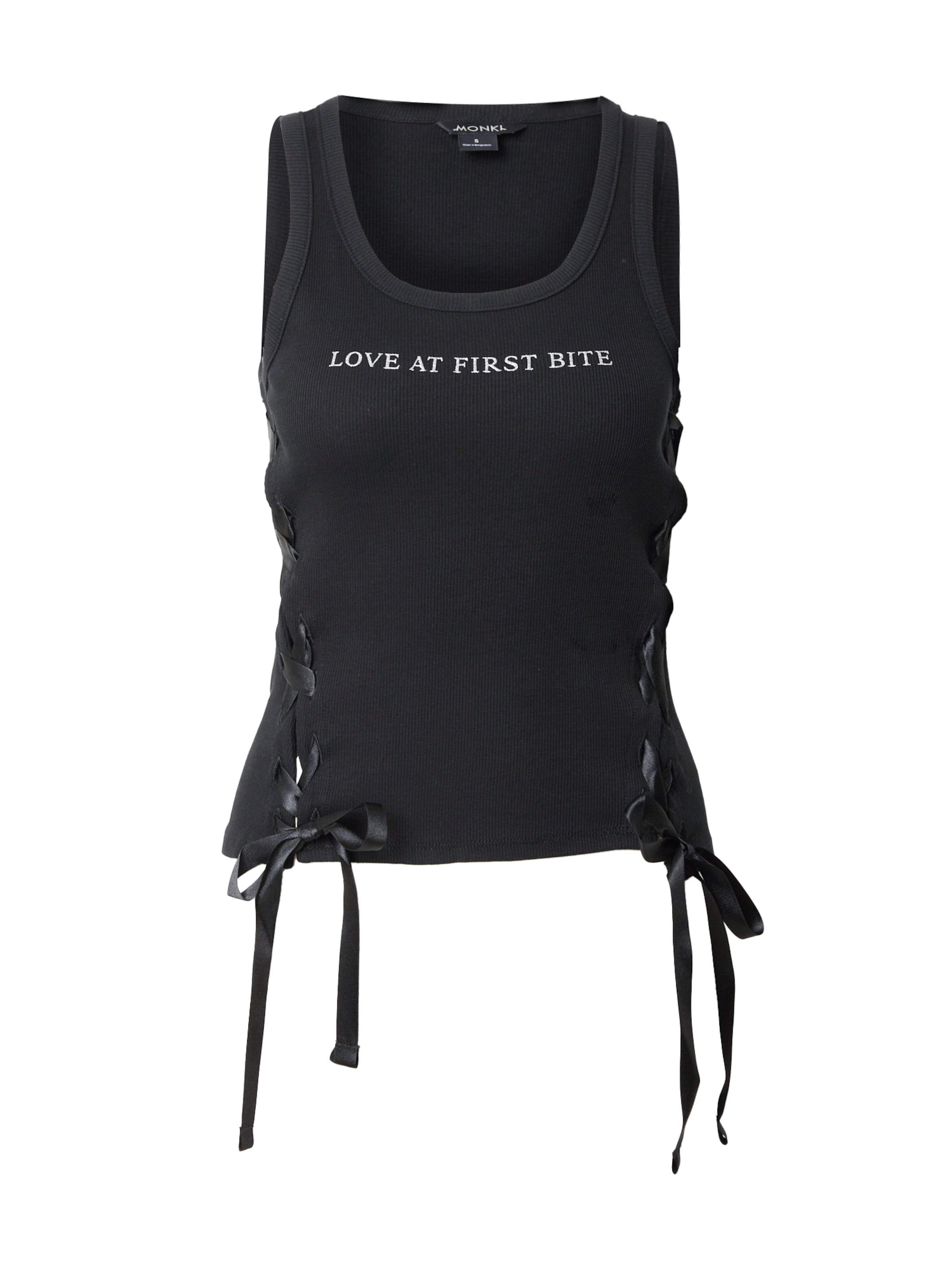 Monki Top in Black: front