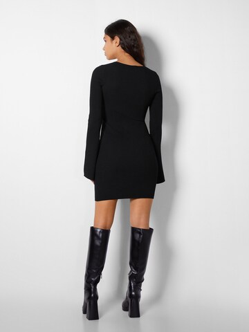 Bershka Kleid in Schwarz