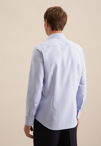 Coupe slim Chemise business 'Smart Essentials' SEIDENSTICKER en bleu