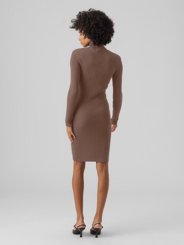VERO MODA - Vestido de punto 'ABA' en marrón
