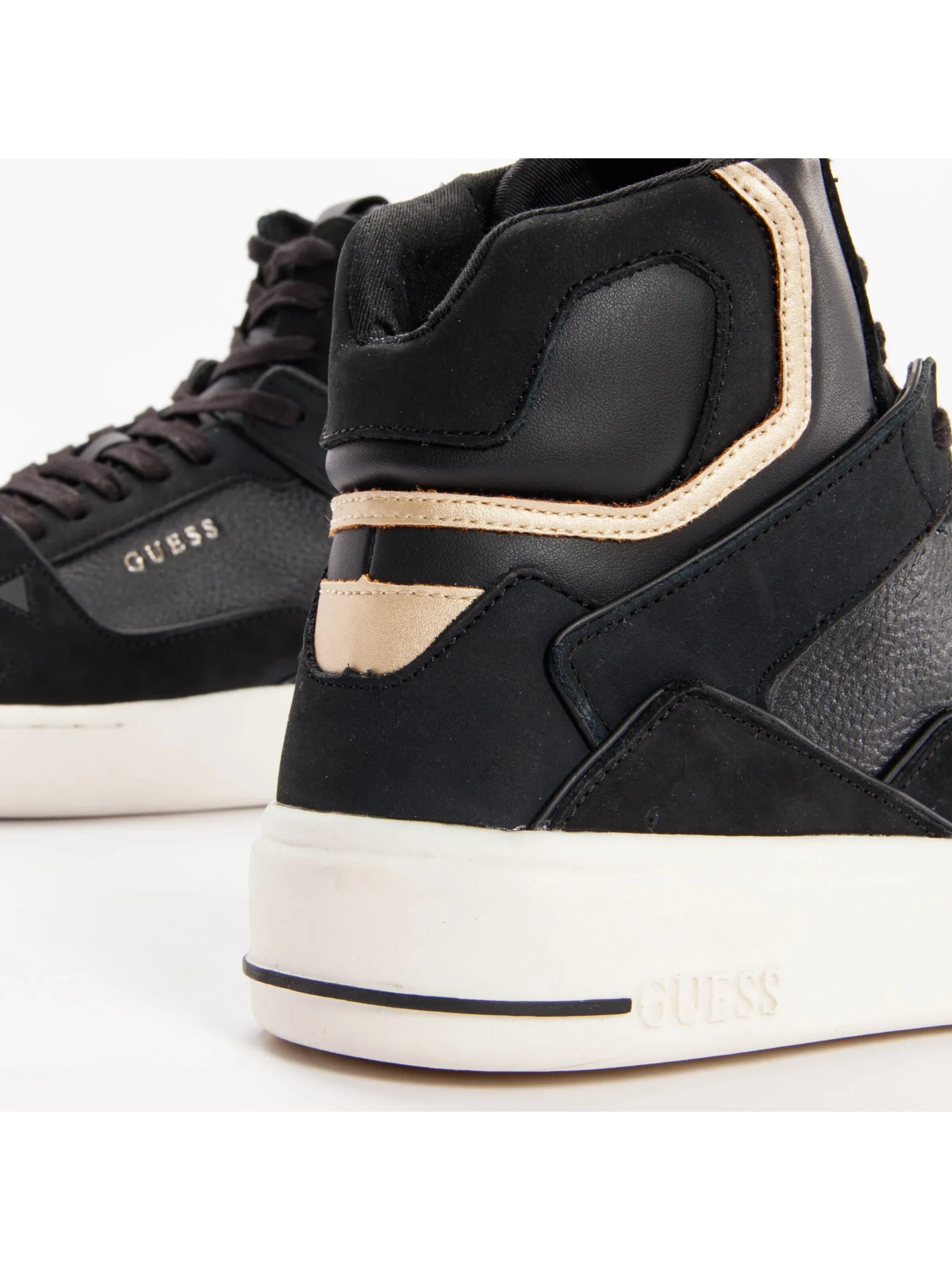 GUESS - Zapatos con cordón 'Classic' en negro