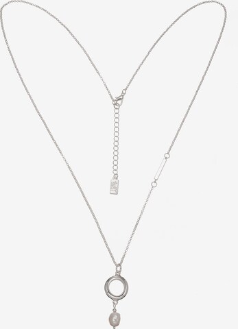Leslii Necklace 'Pearls' in Silver: front