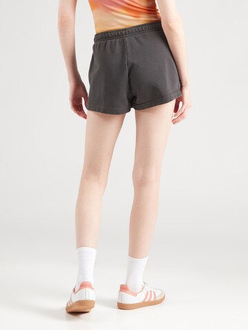 WEEKDAY Regular Pants 'Sussie' in Grey