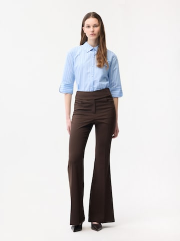 Regular Pantalon à plis adl en marron