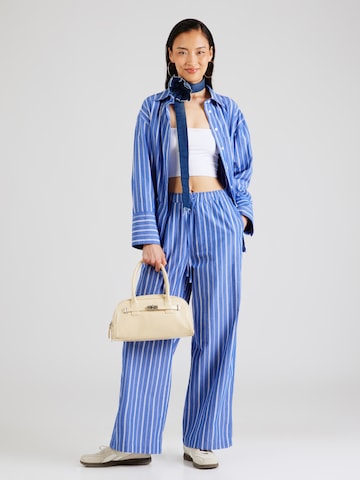 Gina Tricot Блузка в Синий