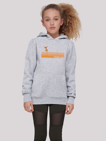 F4NT4STIC Sweatshirt 'Disney Winnie Puuh Der Bär Tigger 1968' in Grijs: voorkant