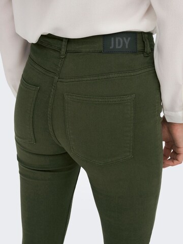 JDY Skinny Jeans 'Lara' in Grün