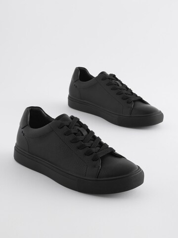 Sneaker bassa di Next in nero