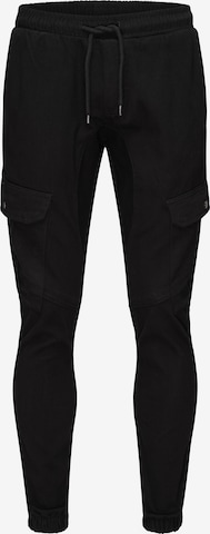 Rock Creek Tapered Cargo Pants in Black: front