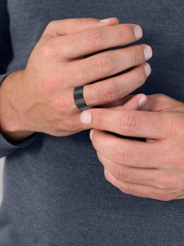 True Rebels - Anillo en negro: frente