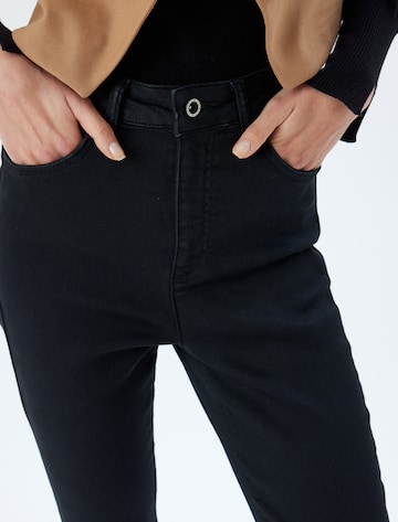 Koton Skinny Jeans in Zwart