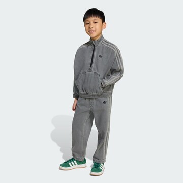 Survêtement ADIDAS ORIGINALS en gris : devant