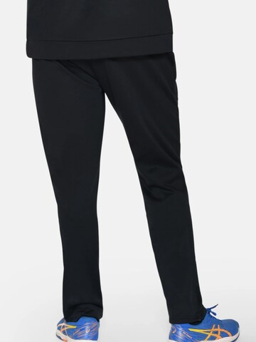 regular Pantaloni di ZEBDIA in nero