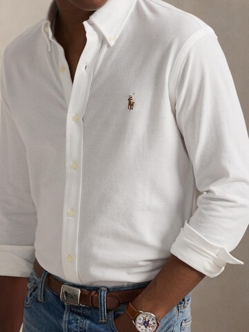 Polo Ralph Lauren Средняя посадка Рубашка в Белый