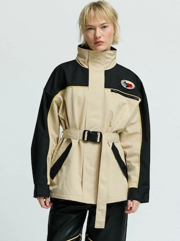 Résumé Tussenjas ' HesterRS ' in Beige: voorkant