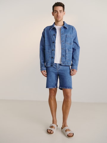 Guido Maria Kretschmer Men Regular Shorts 'Enzo' in Blau