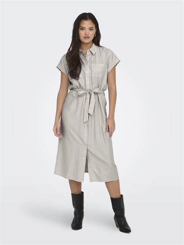 Robe-chemise 'HANNOVER SARAH' ONLY en blanc