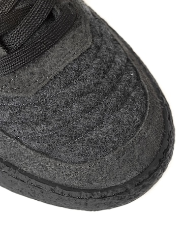 Gottstein Sneakers in Black