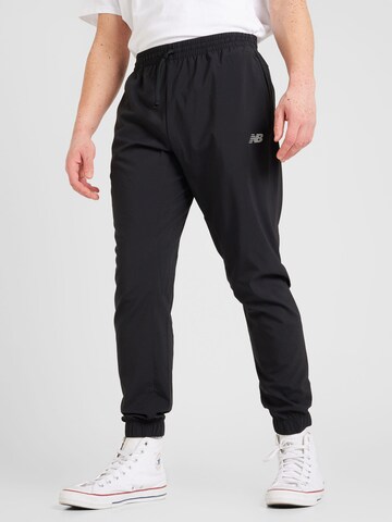 new balance Конический (Tapered) Спортивные штаны 'Essentials Active' в Черный: спереди