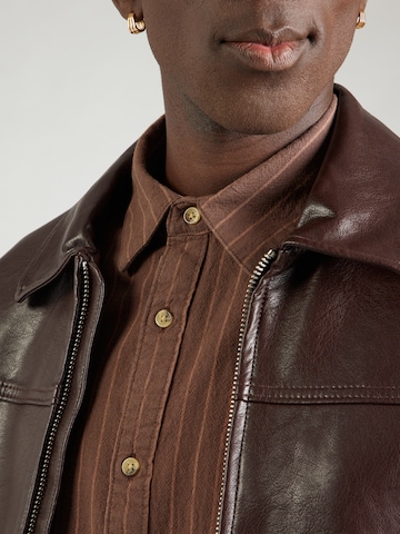 Regular fit Camicia di TOPMAN in marrone