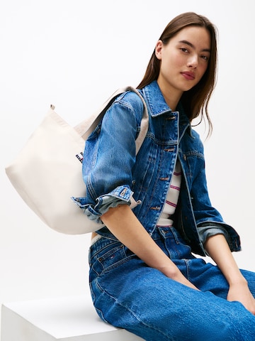 Tommy Jeans Shopper 'ESS DAILY' in Weiß