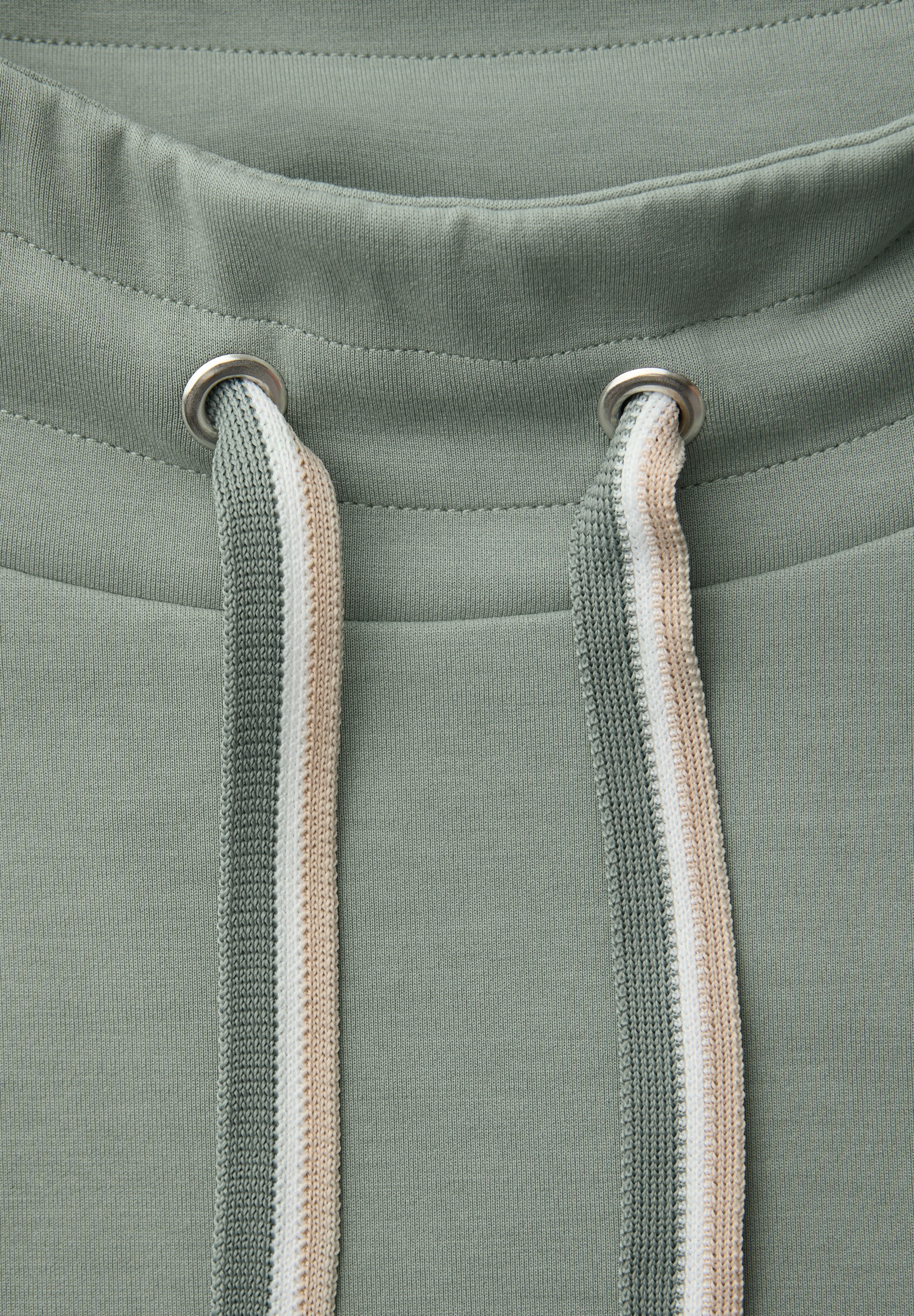 STREET ONE Sweatshirt in Green