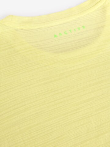 Tricou de la Next pe galben