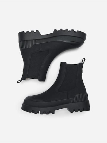 ONLY Chelsea boots 'ONLBUZZ-5' in Black