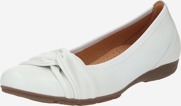 GABOR Ballet Flats in White: front