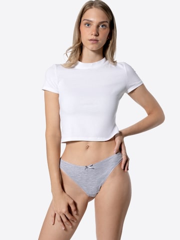 String Yenita en gris