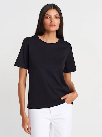 Dilvin T-Shirts in Schwarz: Vorderseite