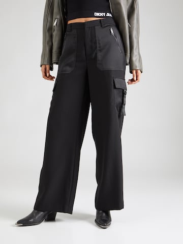 DKNY - Pierna ancha Pantalón cargo en negro: frente