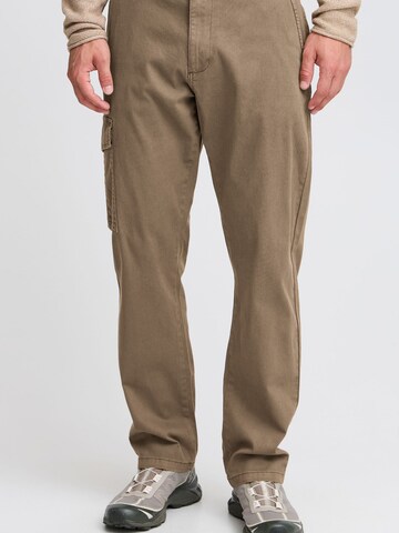 INDICODE JEANS Regular Cargo Pants in Beige: front