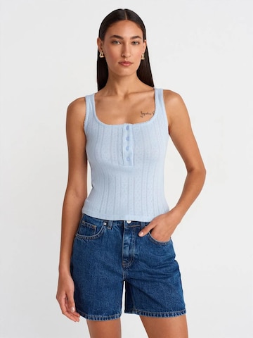 Dilvin - Blusa em azul: frente