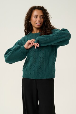 Cream Sweater ' Holiday' in Green: front