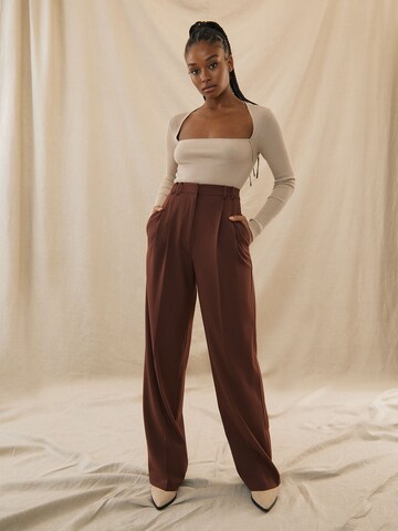 Kendall for ABOUT YOU Wide leg Pleated Pants 'Alexis' in Brown