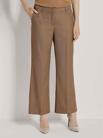 Wide Leg Pantalon à pince MADELEINE en marron : devant