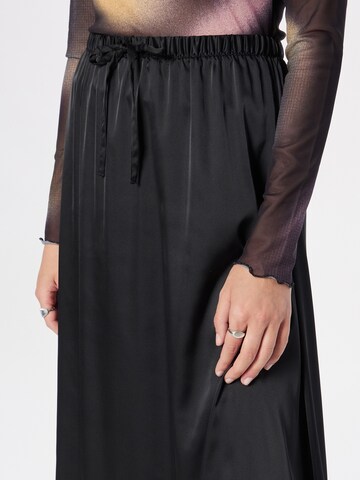 Monki Skirt in Black